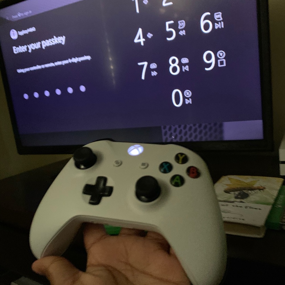 xbox - Picture 2 of 2